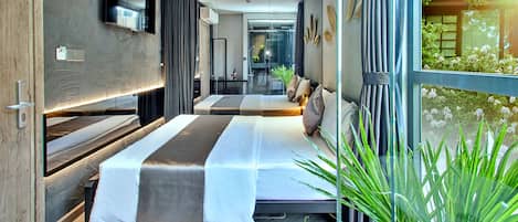 Romantic Double Room | Individually decorated, individually furnished, desk, laptop workspace