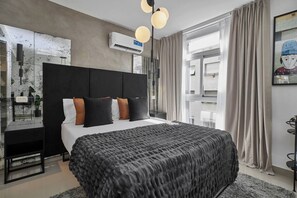 Una scrivania, ferro/asse da stiro, Wi-Fi gratuito, lenzuola