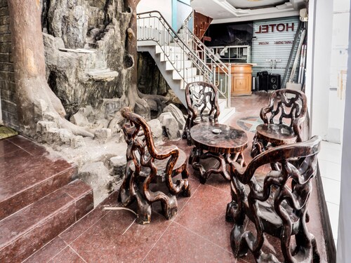 Hotel O Solo Baru Homestay Syariah