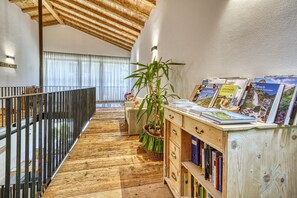 Lobby - Panoramic holiday apartment - for families and couples - nature - quiet location - hiking (Partschins)