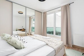 1 室のベッドルーム、デスク、アイロン / アイロン台、WiFi