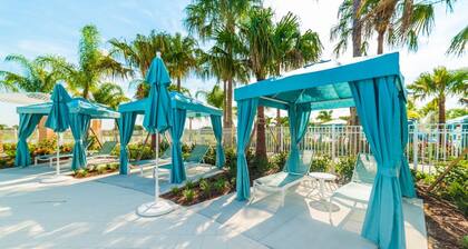 Luxury Contemporary Style House on Solara Resort, Orlando House 6149