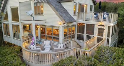 Unbeatable Surfsong LOCATION- Oceanview, Private Beach Boardwalk, Updated!