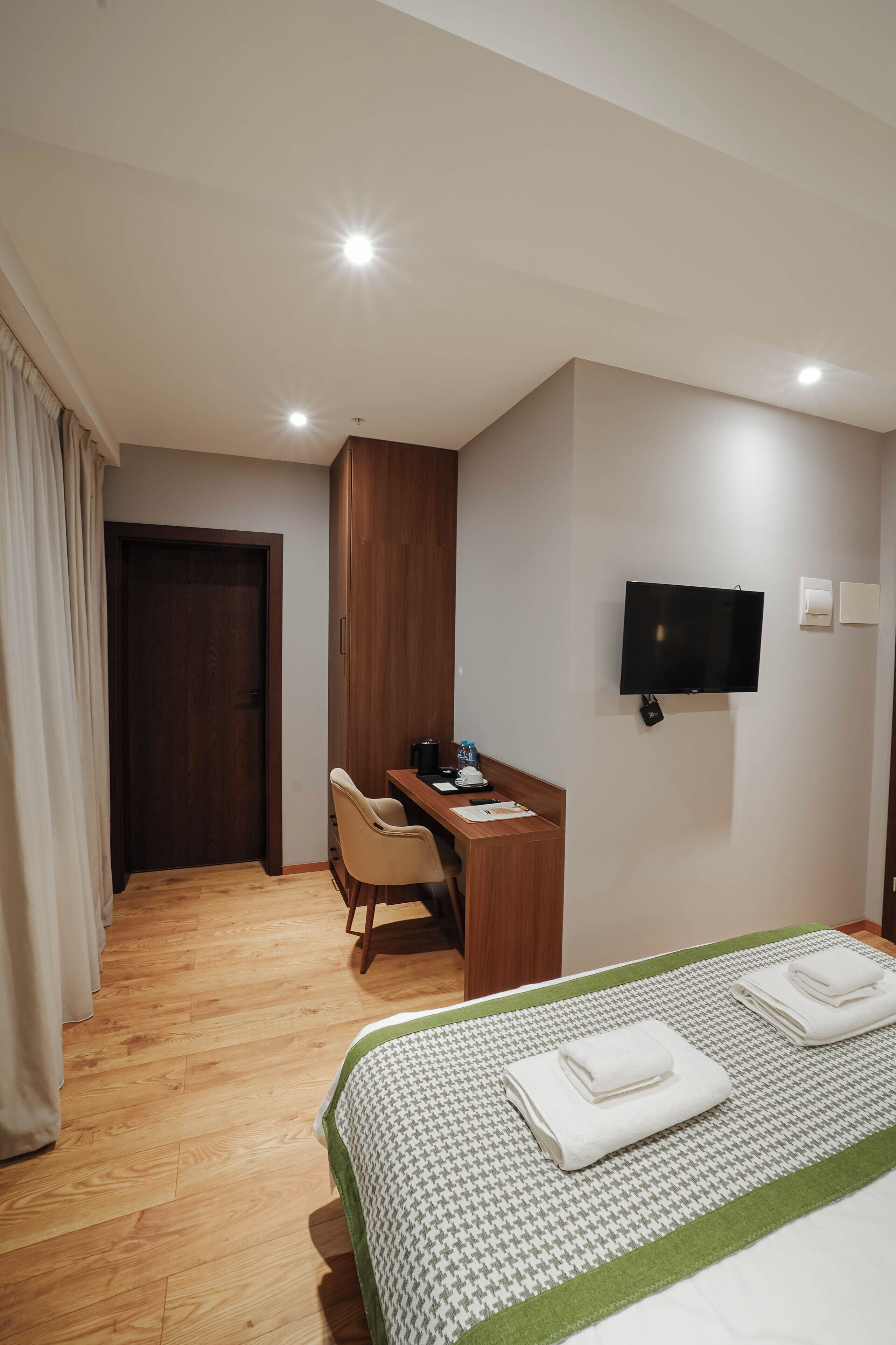 Economy Double Room | Premium bedding, desk, laptop workspace, iron/ironing board