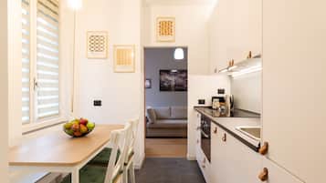 Design Apartment | Private kitchen | Microwave, oven, stovetop, dishwasher