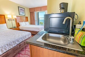 1 bedroom, iron/ironing board, free WiFi, bed sheets - Oceanfront Convenience on Lower Floor, Heated Pool (Myrtle Beach)