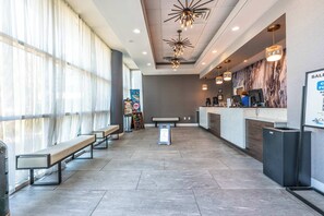 Lobby - Oceanfront Convenience on Lower Floor, Heated Pool (Myrtle Beach)