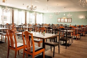 Dobbeltrom – standard | Spiseområde på rommet