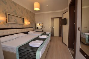 Standard Twin Room | Minibar, WiFi, bed sheets - Rios Latte Beach Hotel  (Kemer)