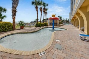 Pool - King Suite 3BR,Direct Oceanfront Views, Remodeled! (Myrtle Beach)