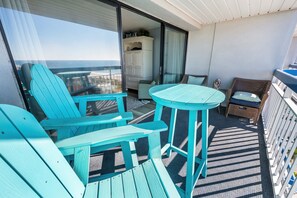 Outdoor dining - Newly Remodeled,Forest Dunes,Amazing Decor, Pools! (Myrtle Beach)