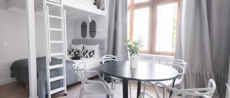 Standardstudio-suite | Strygejern/strygebræt, gratis Wi-Fi