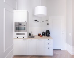 Refrigerador, placa de cocina, lavavajillas, cafetera/tetera