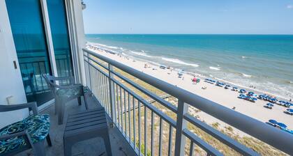 Oceanview condo w/ resort pools & beach access