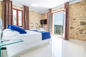 Superior Double Room, Mountain View - Young Hotels Spain SL (Orba)