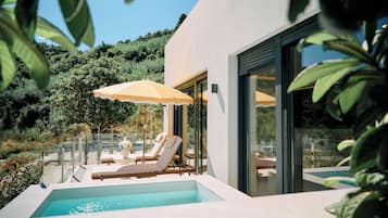 Luxury Studio Suite | Terrace/patio