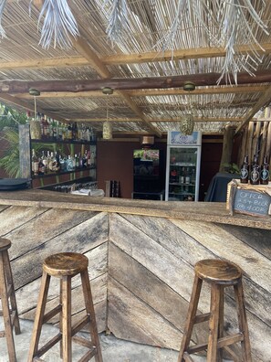 Poolside bar - Lions Luxury Eco-Resort & Spa (Malindi)