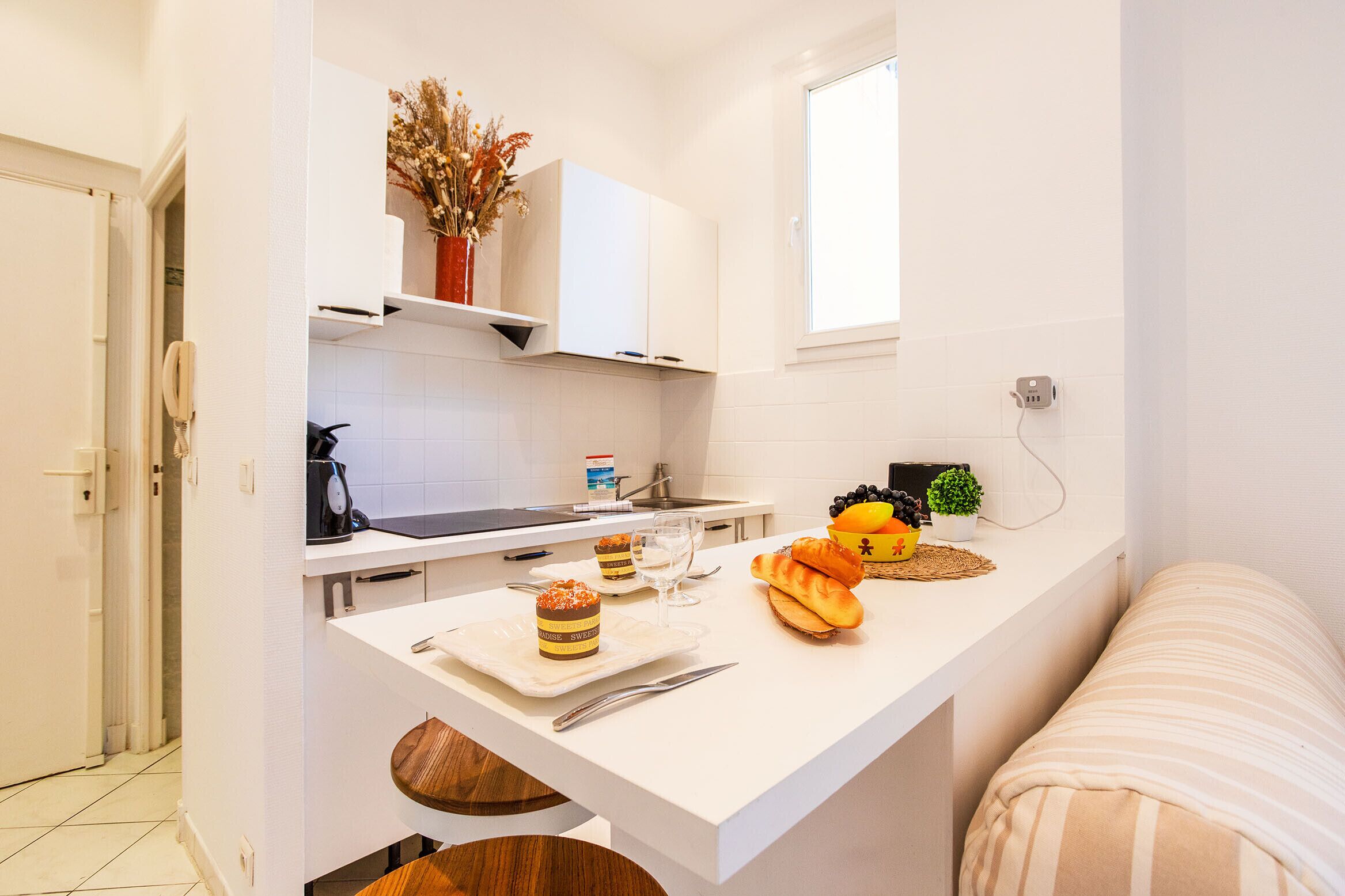 Fridge, microwave, dishwasher, coffee/tea maker