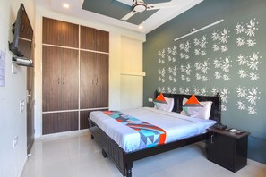 Egyptian cotton sheets, premium bedding, in-room safe, desk - Fabexpress Bzoie Heritage (Dehradun)