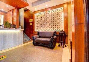 Reception - Oriva Suvee Boutique (Bengaluru)