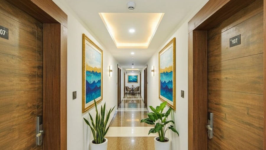 Fabhotel Heera Holiday Inn