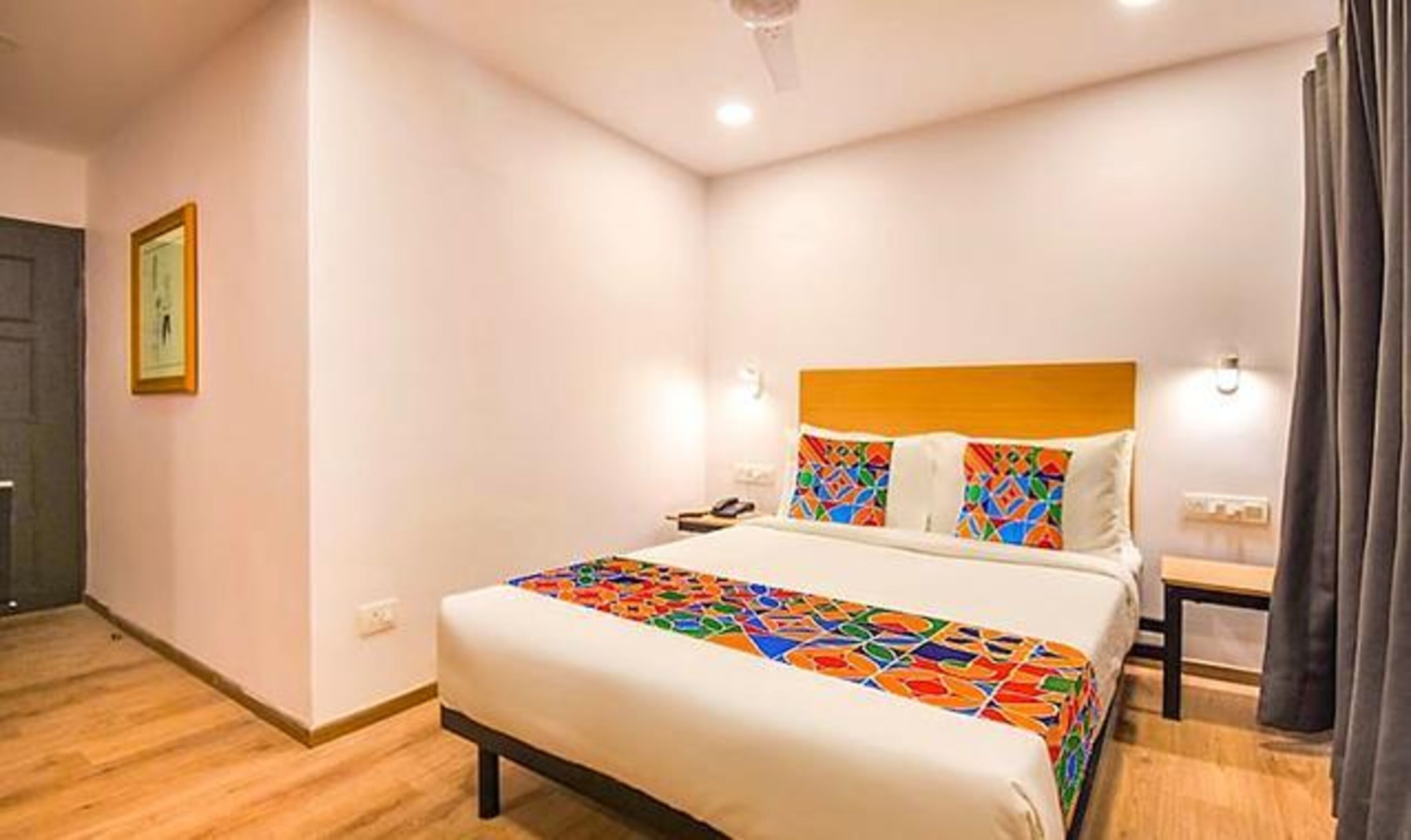 Lakens van Egyptisch katoen, luxe beddengoed, een kluis op de kamer