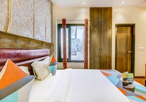 Egyptian cotton sheets, premium bedding, in-room safe, desk - FabHotel The Gayatri Palace (Lucknow)