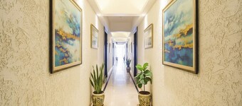 Fabhotel Shree Sai 公寓