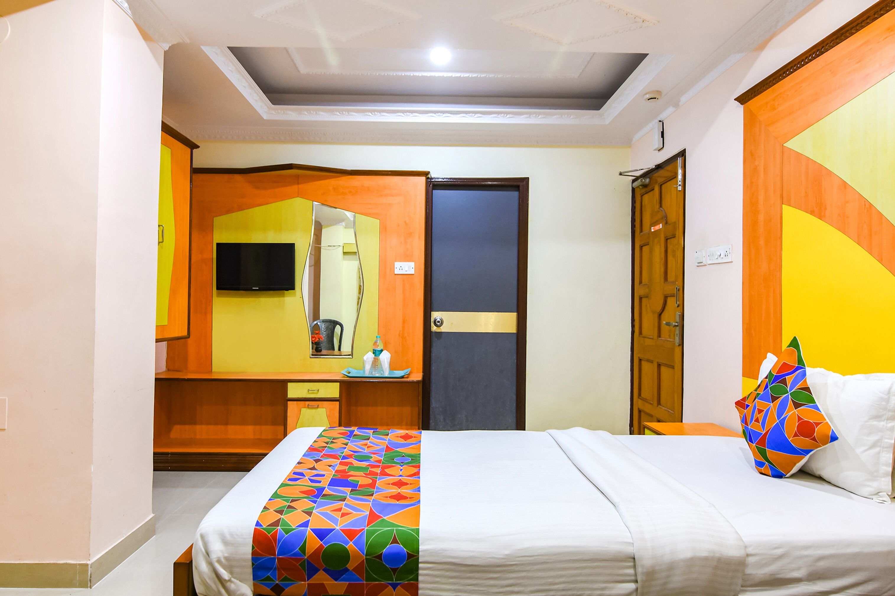 Photo - FabHotel Wild Orchid - 800m from Medica Superspecialty Hospital