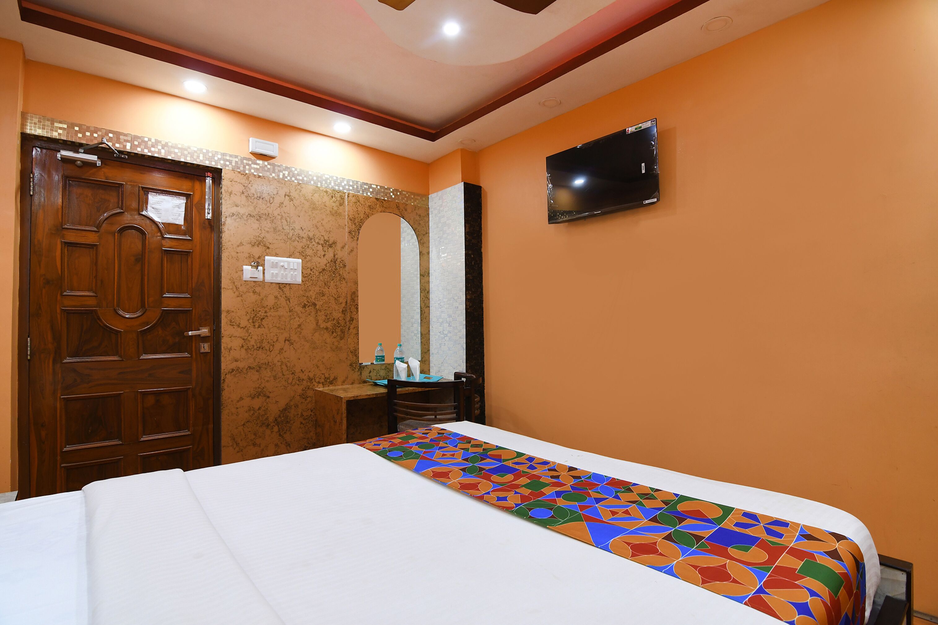 Photo - FabHotel Wild Orchid - 800m from Medica Superspecialty Hospital