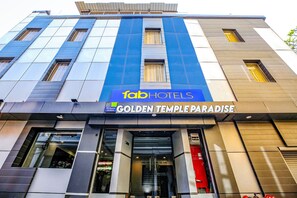Exterior - FabHotel Golden Temple Paradise 50 meters from golden temple (Amritsar)