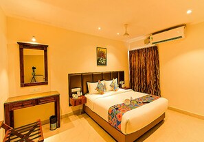 Deluxe Room | Egyptian cotton sheets, premium bedding, in-room safe, desk - Fabhotel Blossoms Service Apartment (Chennai)