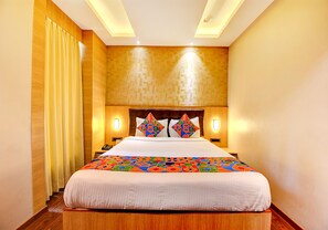 Premium Room | Egyptian cotton sheets, premium bedding, in-room safe, desk - Fabhotel S Comfort Inn (Bengaluru)