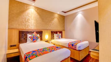 Egyptian cotton sheets, premium bedding, in-room safe, desk