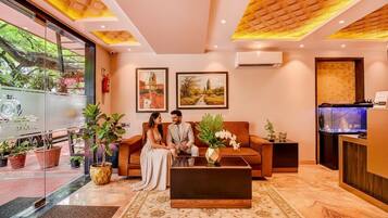 TV LCD 28-inch có truyền hình cáp, TV