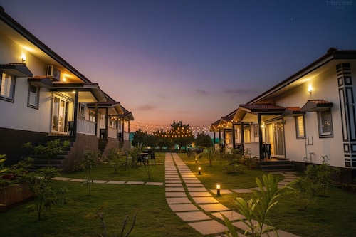 FabHotel Vagator Retreat Resort With Swimming Pool  