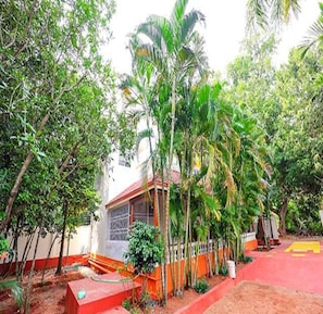 Exterior - Fabescape Queens Paradise (Vanur)