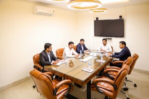 Meeting facility - Fabhotel La Paz Stay B&B (New Delhi)