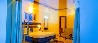 Fabhotel Kanchan Plaza