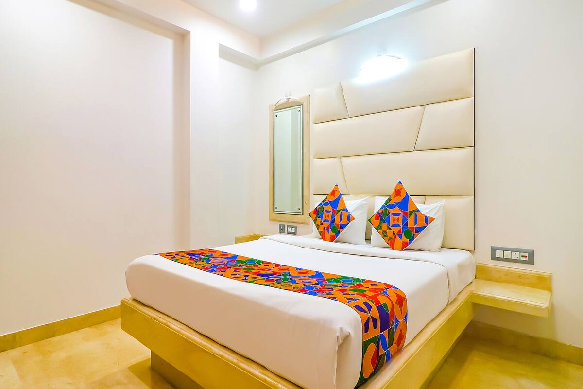 1 bedroom, Egyptian cotton sheets, premium bedding, in-room safe