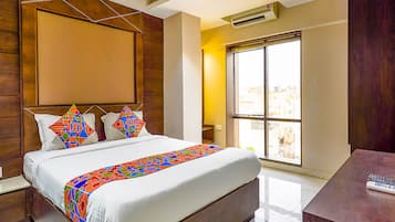 Habitación Deluxe | Sábanas de algodón egipcio, ropa de cama de alta calidad, caja fuerte