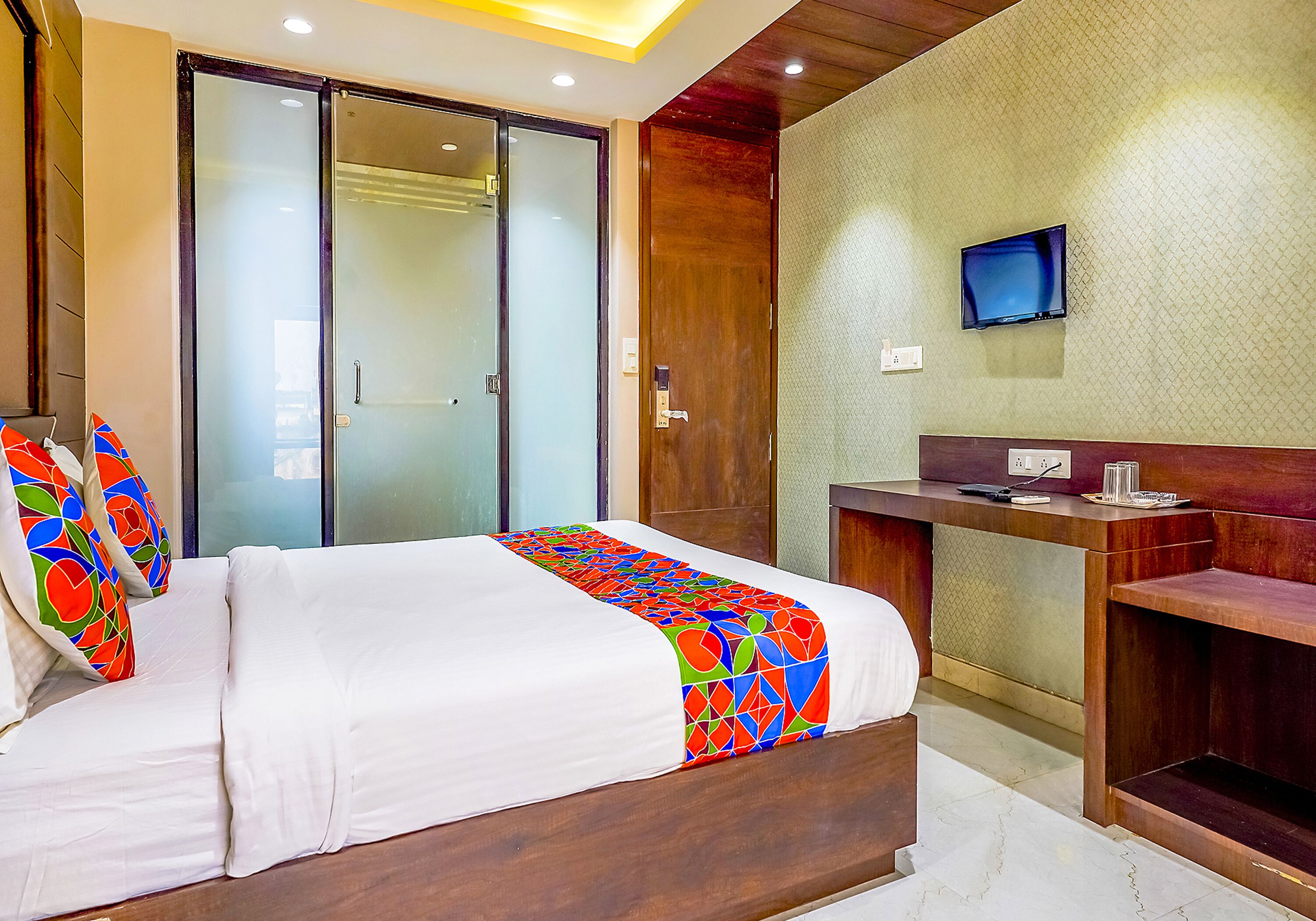 Photo - FabHotel Eros 211 - Nr Sreebhumi