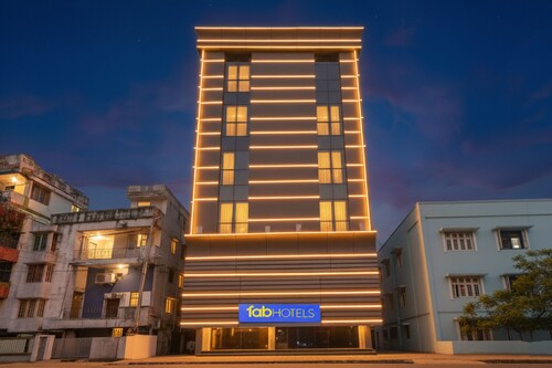 Fabhotel Eros 211