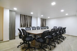 Meeting facility - Fabhotel Raj Residency Ii (Ranchi)