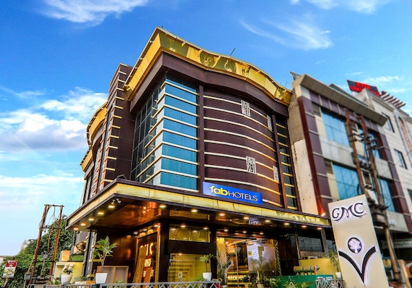Exterior - Fabhotel Gmc Grand (Lucknow)