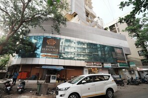 Exterior - Hotel Elegance (Mumbai)
