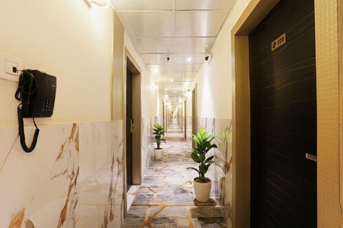 Fabhotel Prime Land