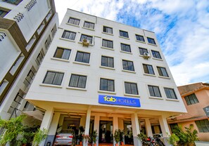Exterior - Fabhotel White House (Pune)
