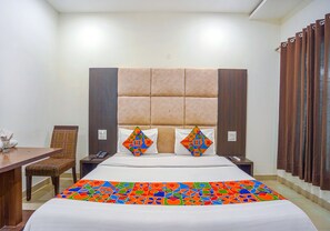 Deluxe-Zimmer | Bettwäsche aus ägyptischer Baumwolle, hochwertige Bettwaren, Zimmersafe