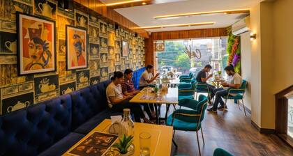 Fabhotel California Heights